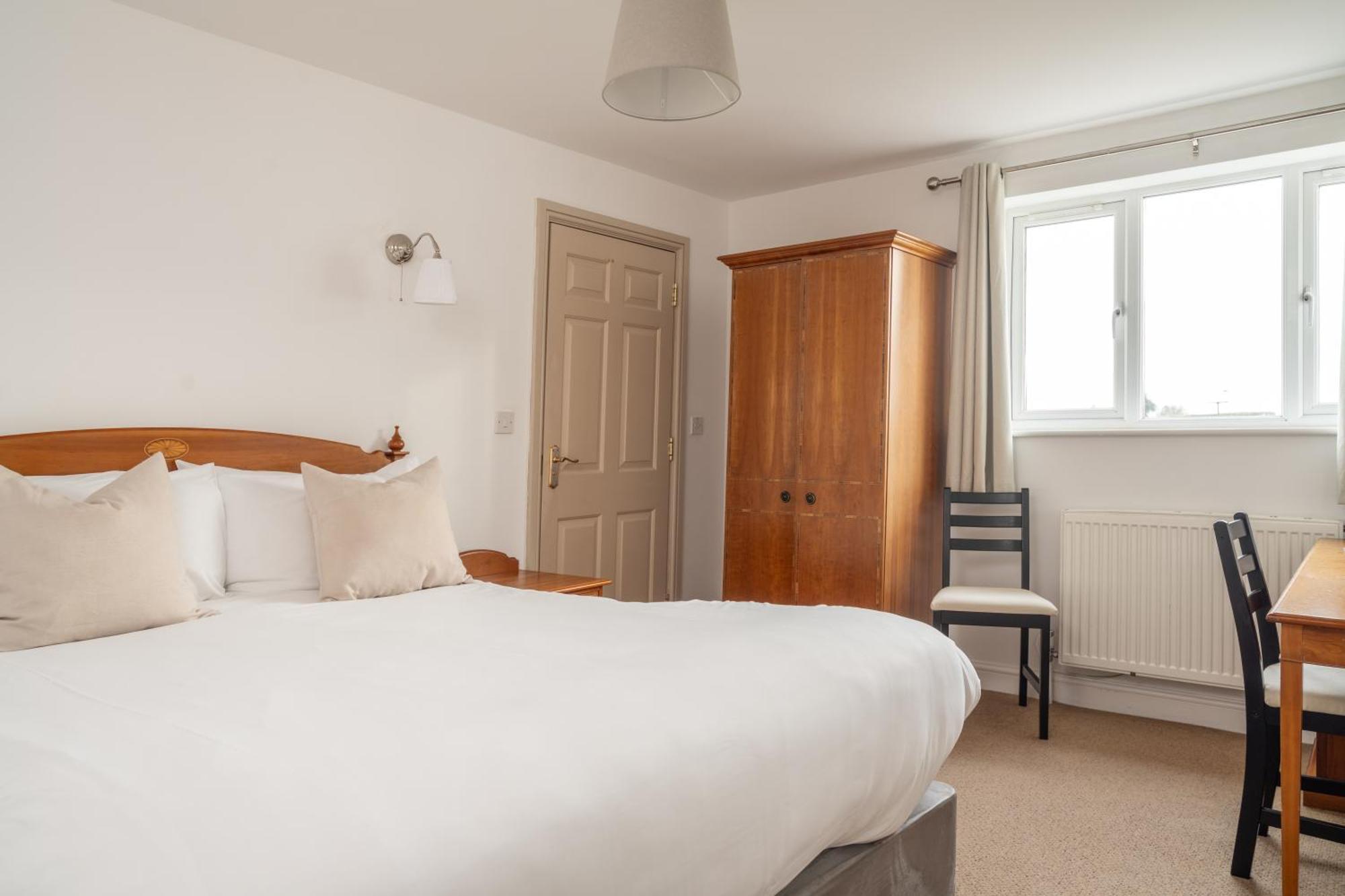 The Lordleaze And Restaurant Hotel Chard